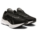 Asics Novablast schwarz/weiss Dämpfungs-Laufschuhe Herren